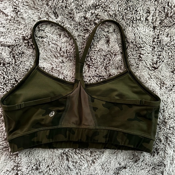 Lululemon Flow Y bra camouflage size 8 - Picture 2 of 3